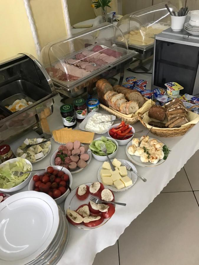 Zajazd Restauracja Paradise شابلينيك المظهر الخارجي الصورة