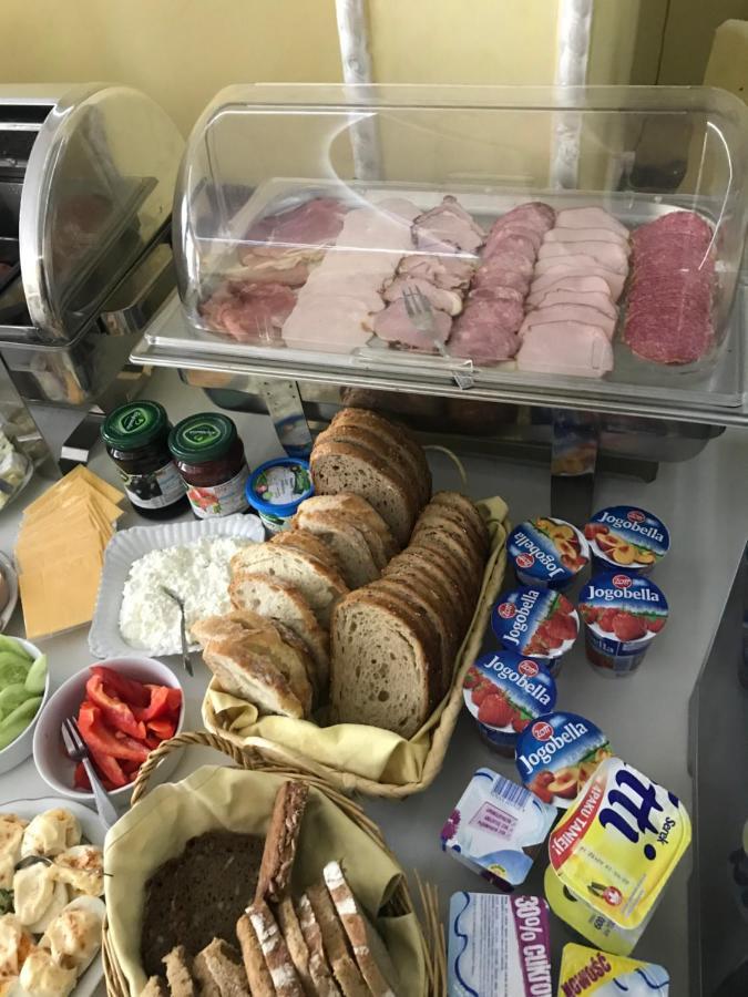 Zajazd Restauracja Paradise شابلينيك المظهر الخارجي الصورة
