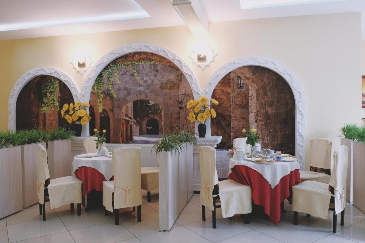 Zajazd Restauracja Paradise شابلينيك المظهر الخارجي الصورة