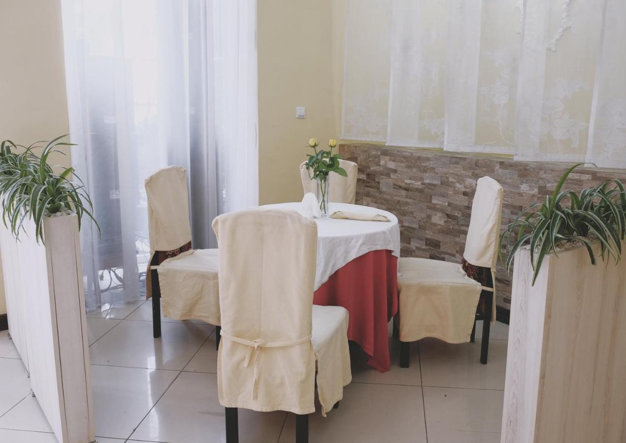 Zajazd Restauracja Paradise شابلينيك المظهر الخارجي الصورة